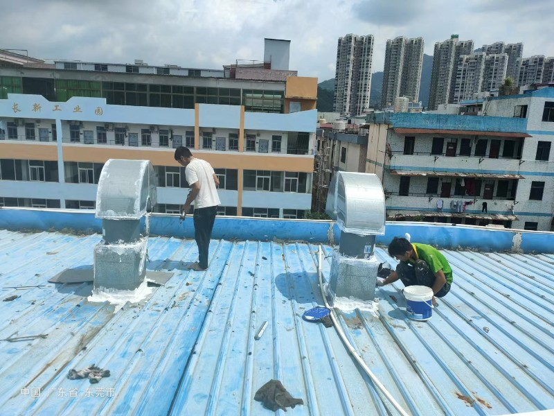 永泰钢结构屋面涂料维修方法